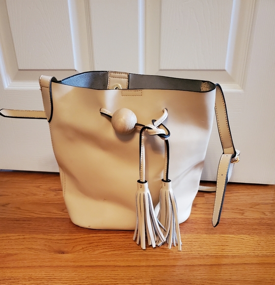Handbags - 🌟Bucket purse🌟